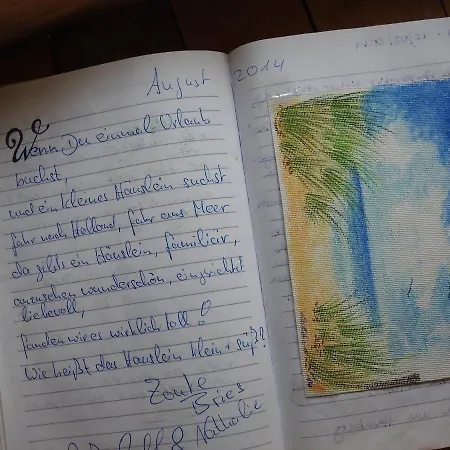 Zoute Bries, In Natuurgebied En Vlakbij Het Alpehytte *