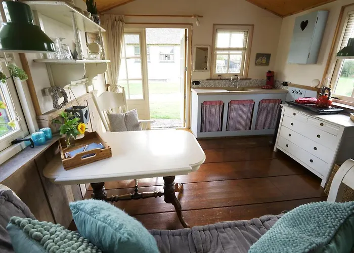 Chalet Zoute Bries, In Natuurgebied En Vlakbij Het Callantsoog