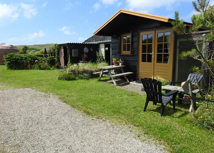 Zoute Bries, In Natuurgebied En Vlakbij Het 샬레 칼란트소그